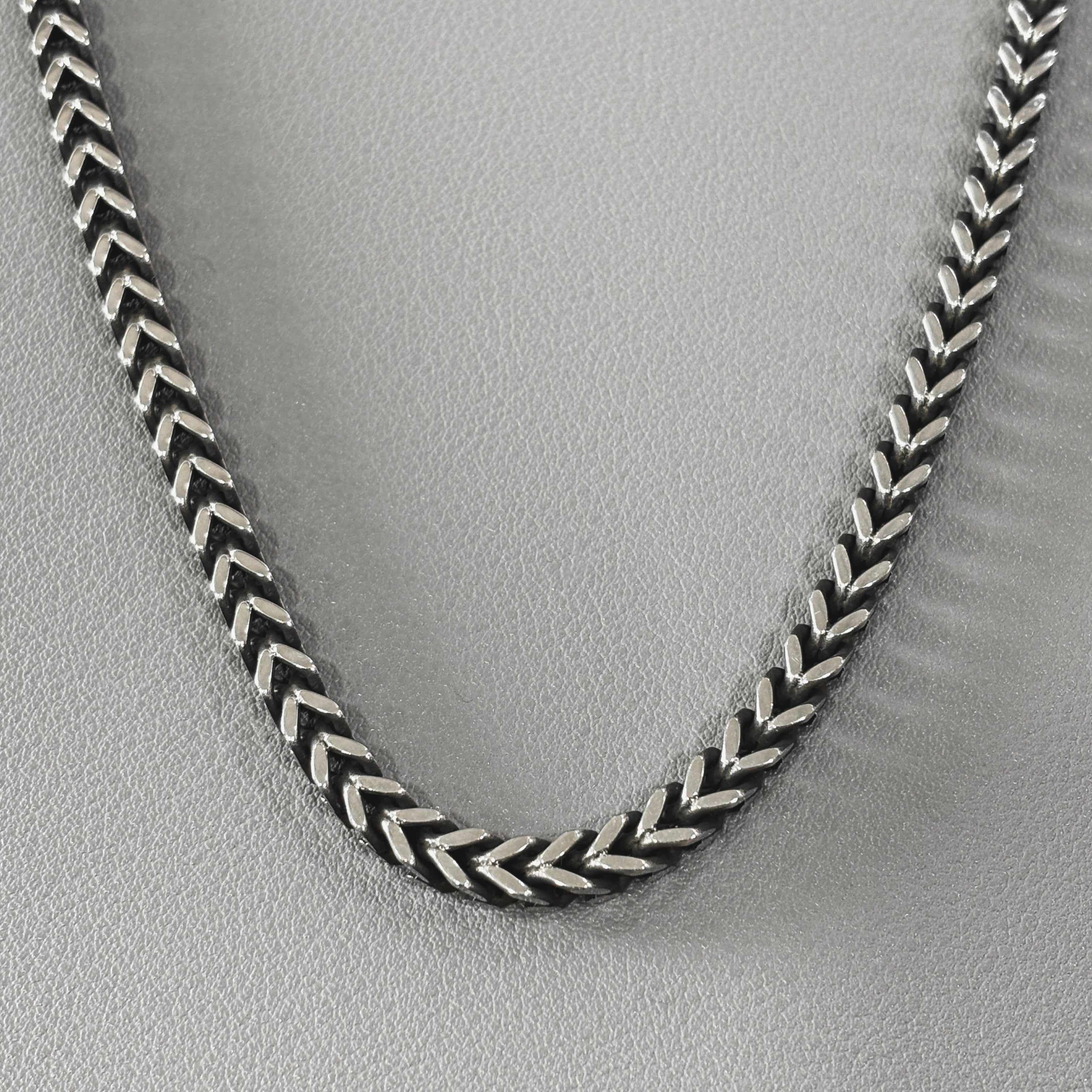 Obsidian Foxtail Chain