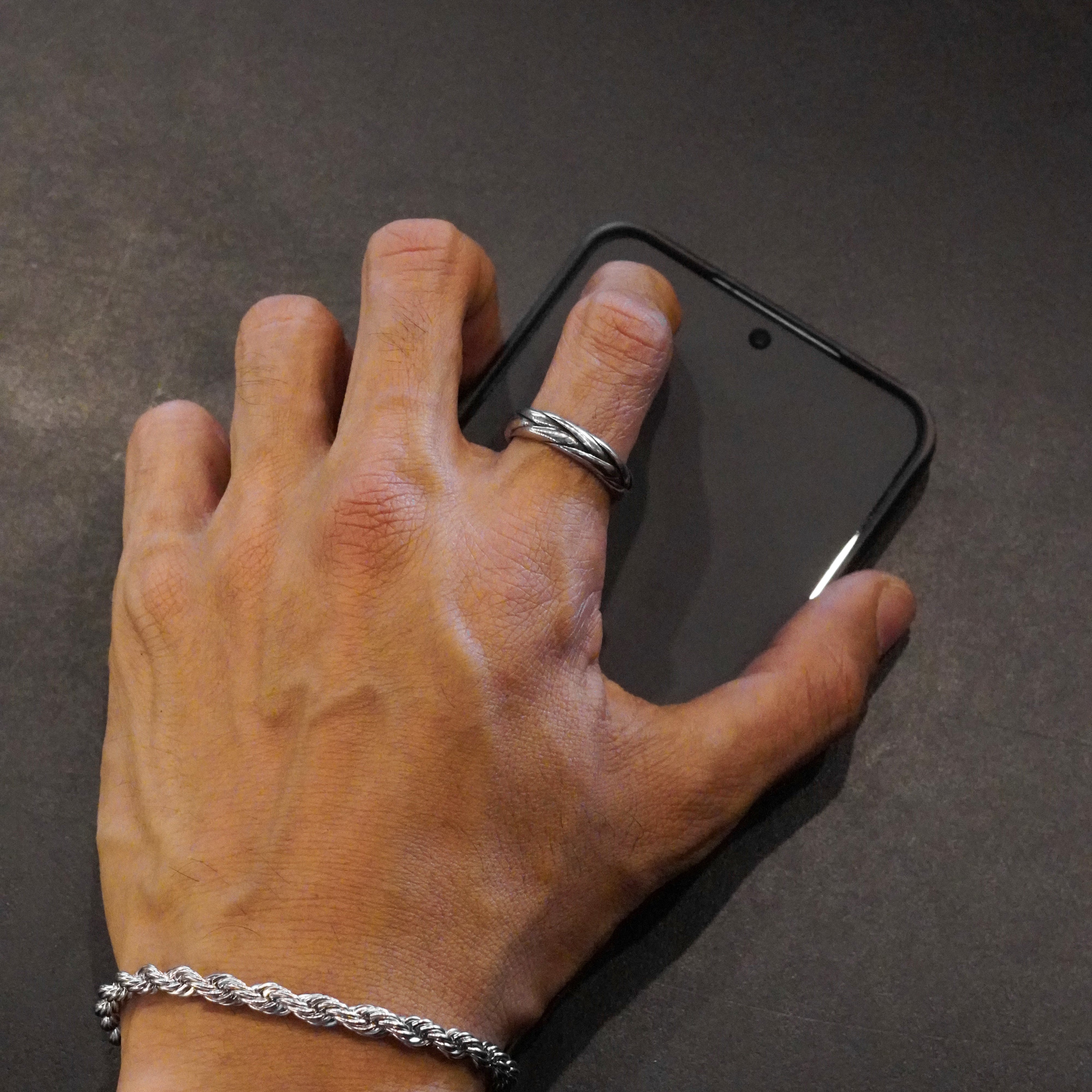Twisted Ring