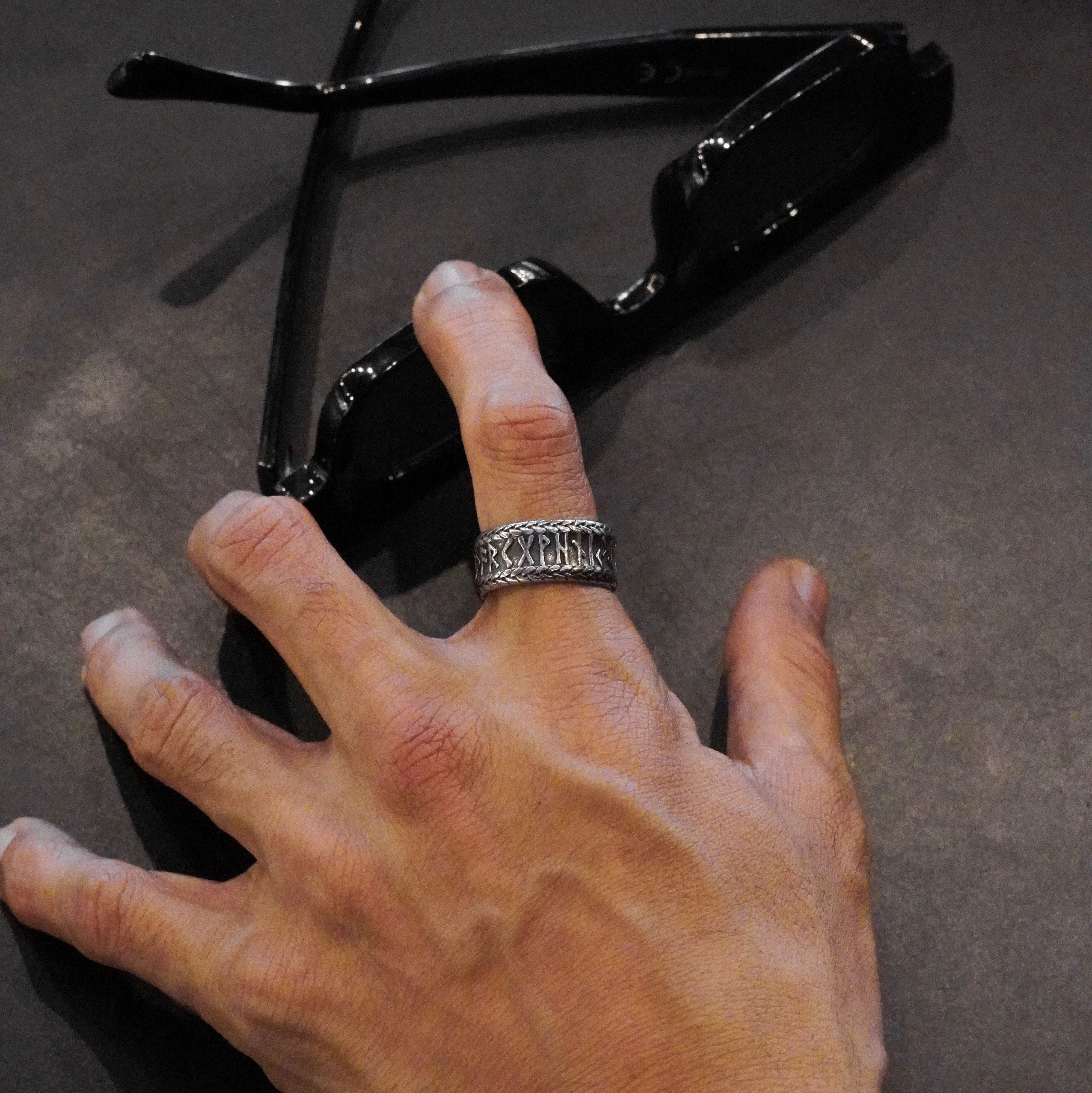Valor Ring