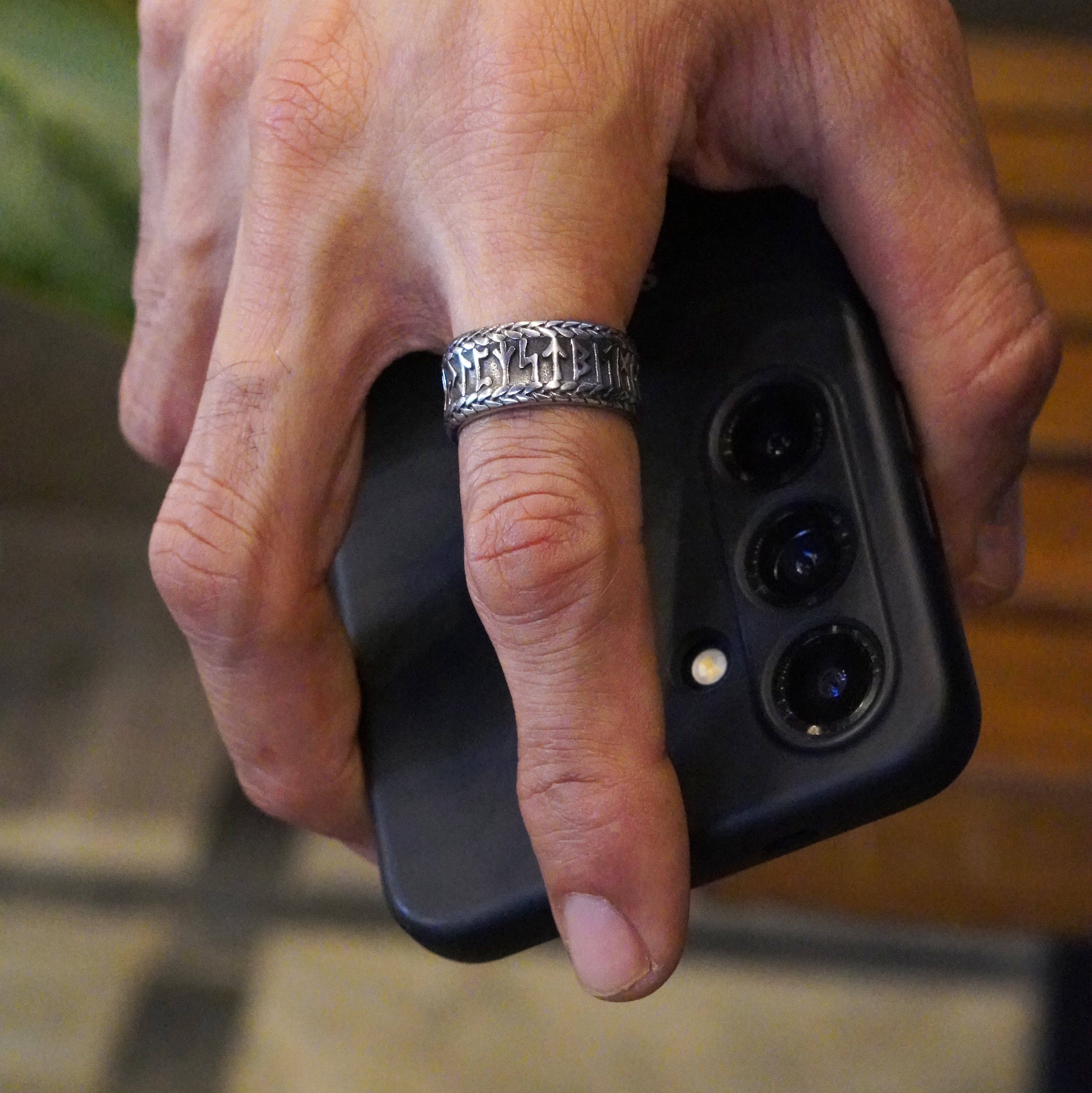 Valor Ring